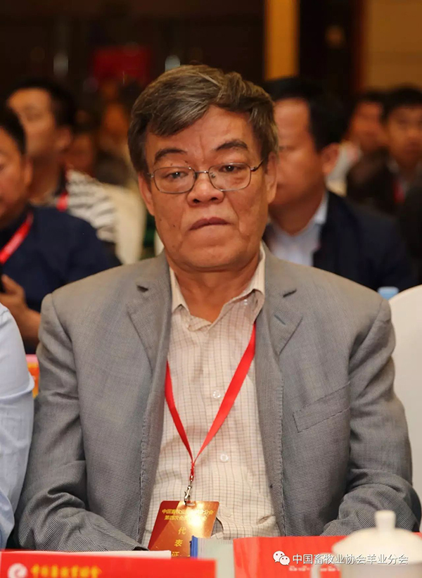 杜立新 中国农业科学院北京畜牧兽医研究所教授.jpg